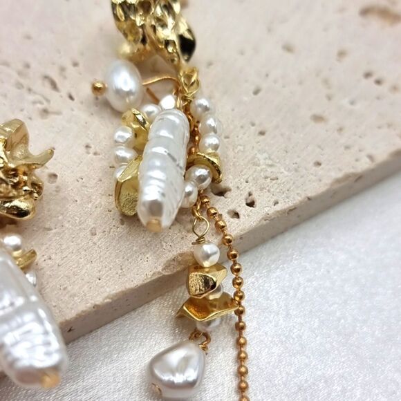 New ANTHRO Golden nugget pearl Dangling earrings - Picture 7 of 9